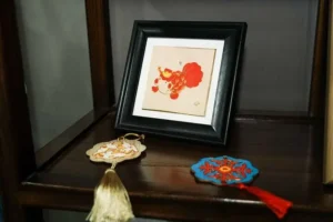 chinese art frame display 1
