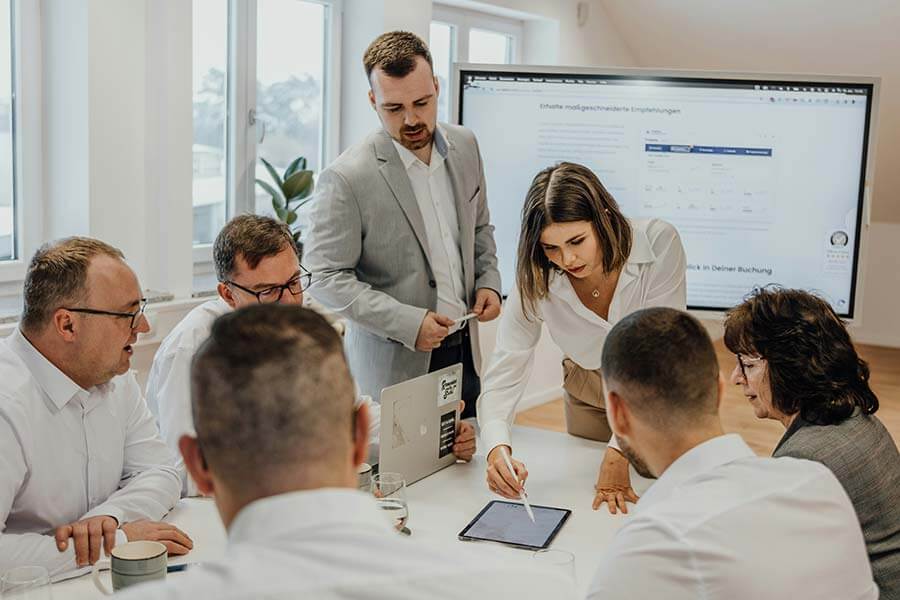 Professionals gaining market insights into China’s industries