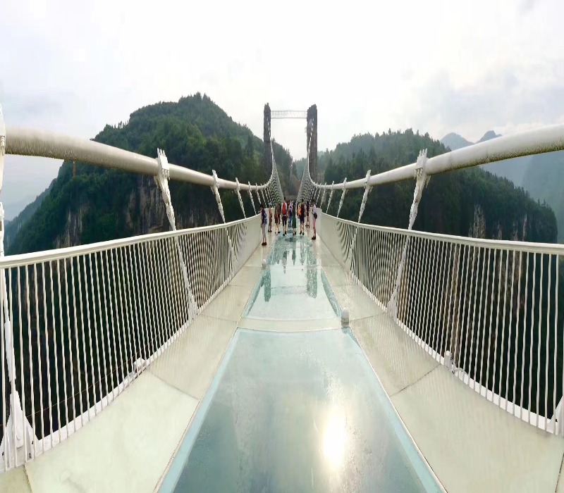 Glass Bridge 